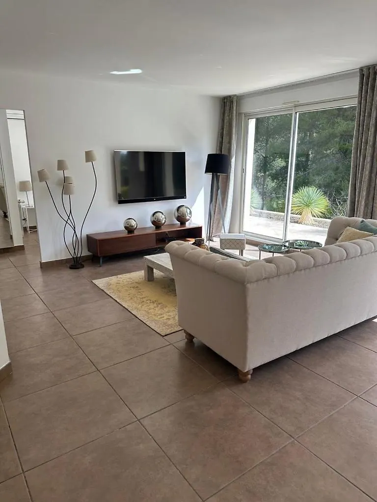 Appartement De Prestige Avec Piscine Laouque Guest house